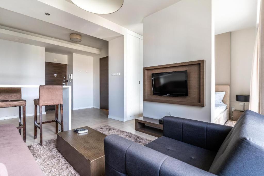 Platinum Tower - City Center - Golden Apartments Varsó Kültér fotó