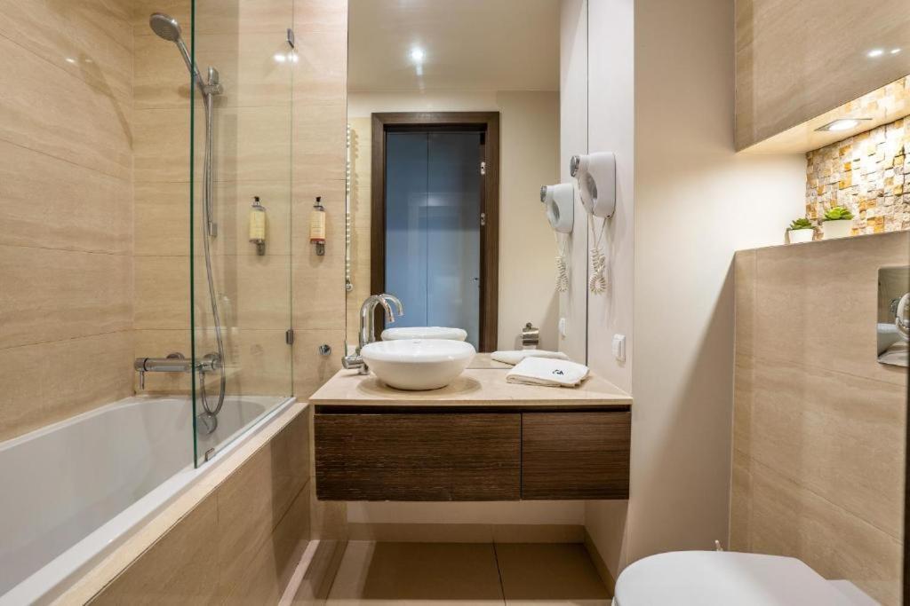 Platinum Tower - City Center - Golden Apartments Varsó Kültér fotó
